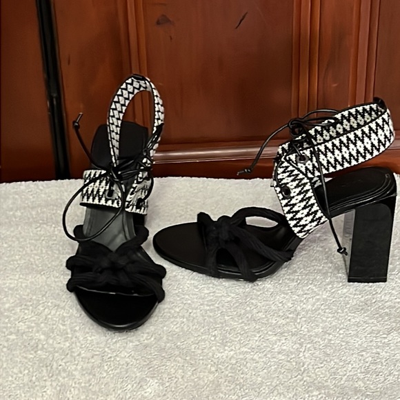 Zara Block Heel Sandals Black & White Lace Up Size Size 6.5 - Picture 2 of 16
